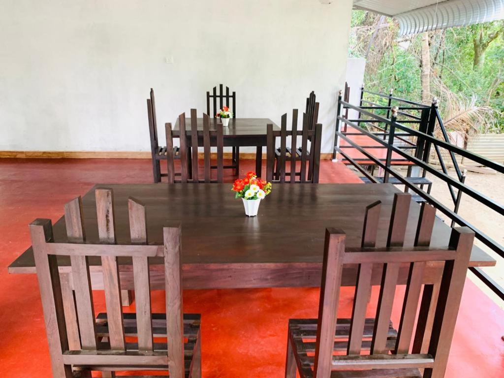 Peacock Villa Resort Udawalawe Kültér fotó